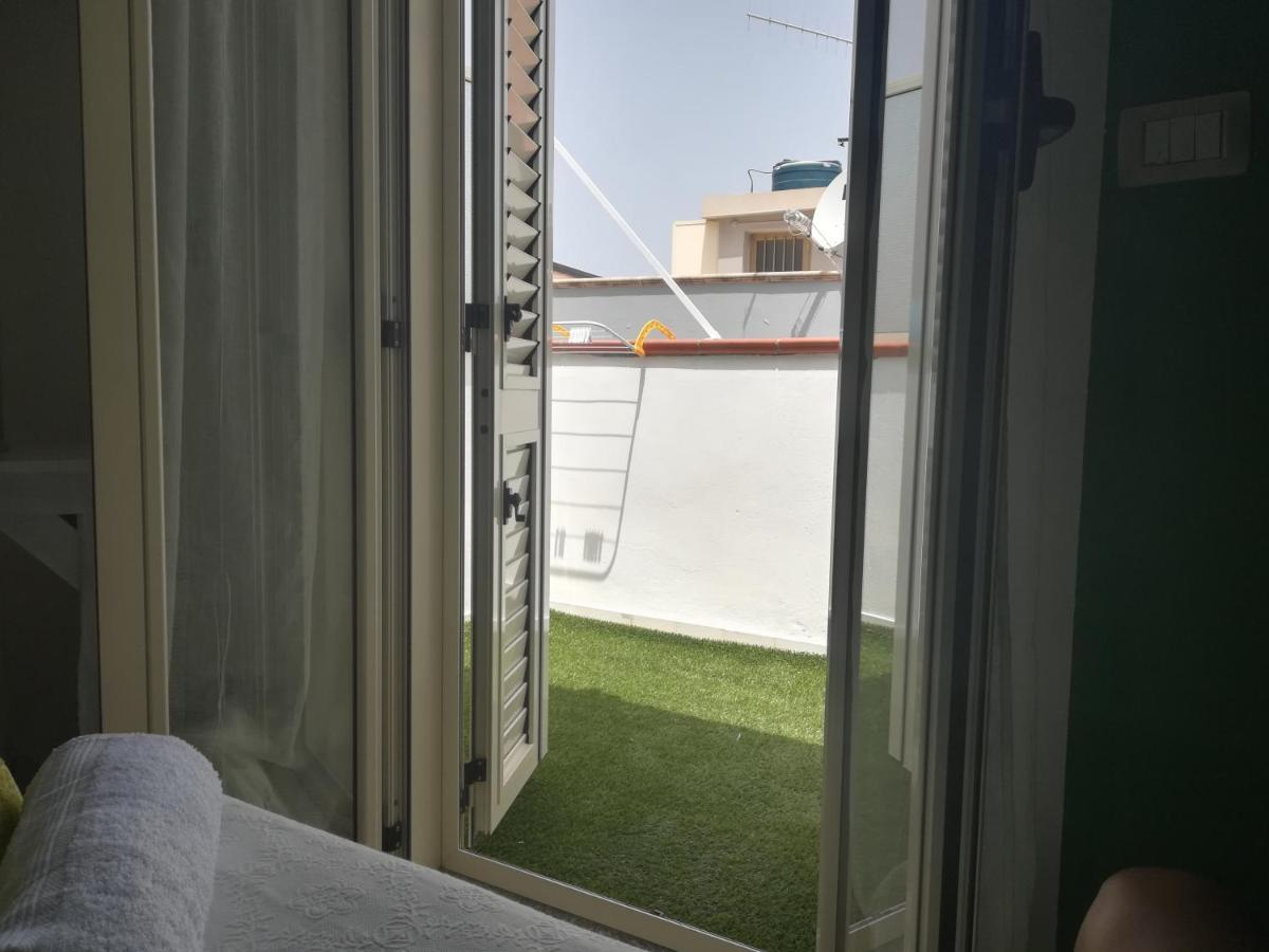 Bed and Breakfast Al Quindici Шилла Экстерьер фото